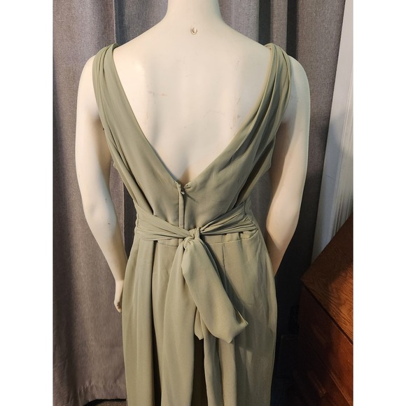 Celebrate DB Studio Chiffon Sage Green Lined V-neck Jumpsuit Sz 10 Bridesmaid - Picture 9 of 10